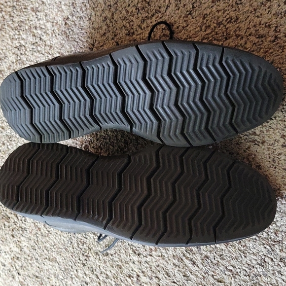 Clarks Boots - Picture 6 of 7